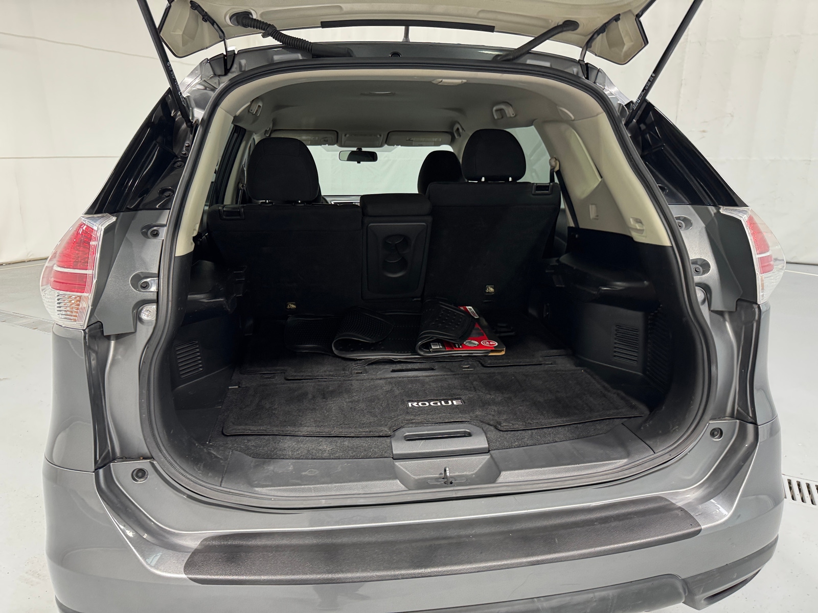 Thumbnail: 2015 Nissan Rogue - 7