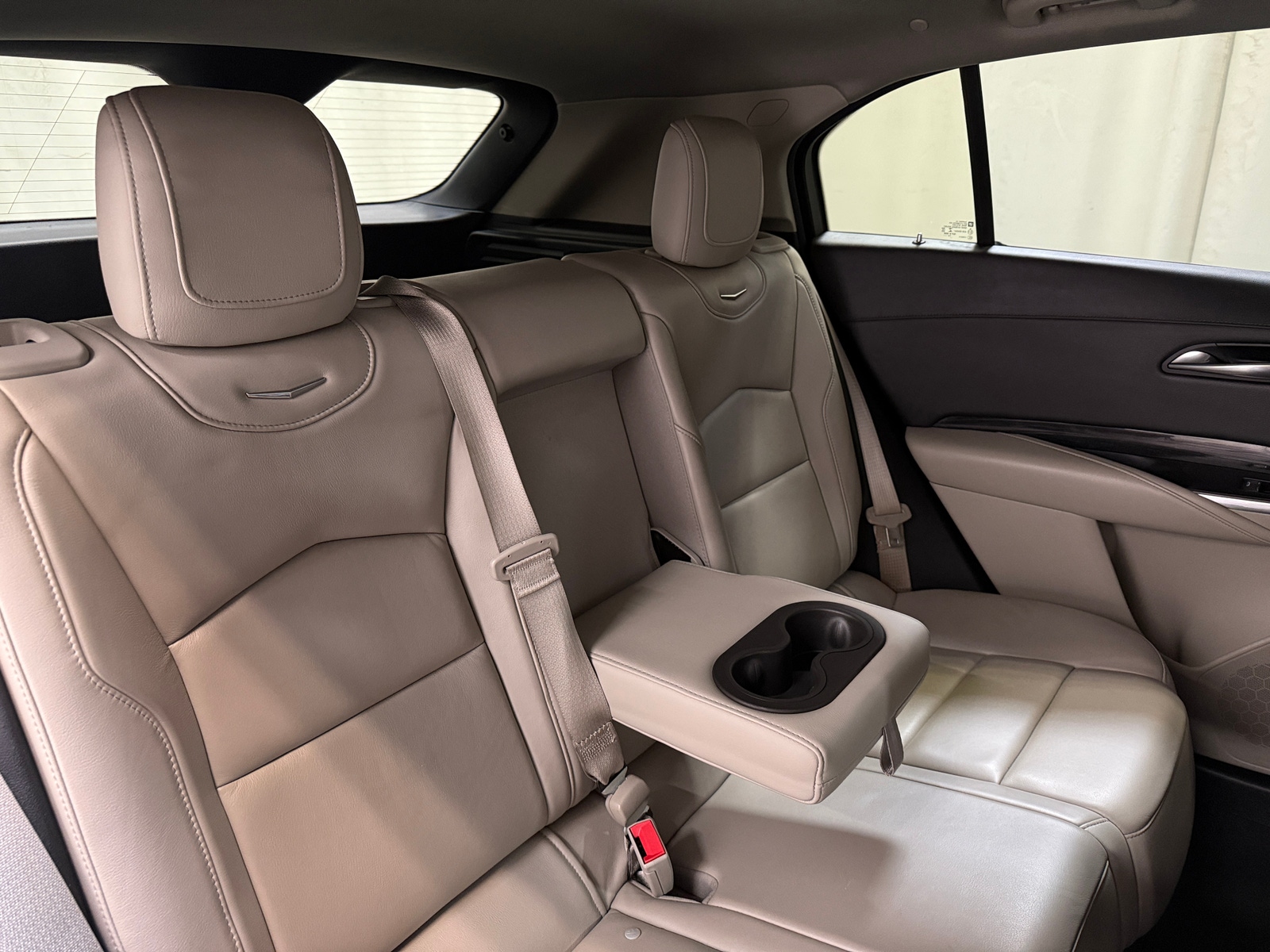 Thumbnail: 2020 Cadillac XT4 - 5