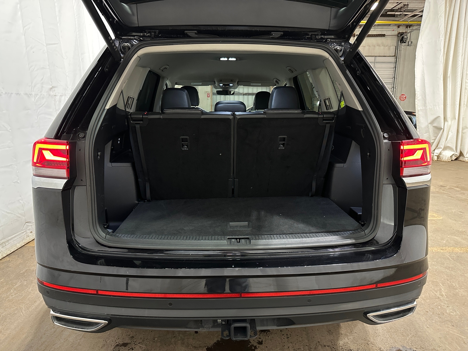 Thumbnail: 2025 Volkswagen Atlas - 6