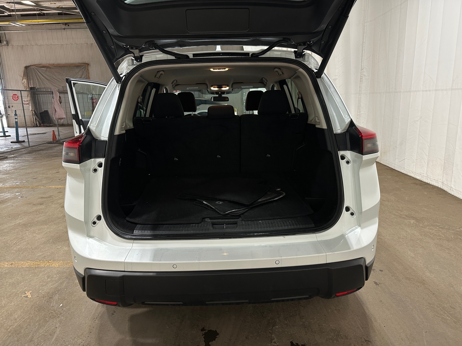 Thumbnail: 2025 Nissan Rogue - 7