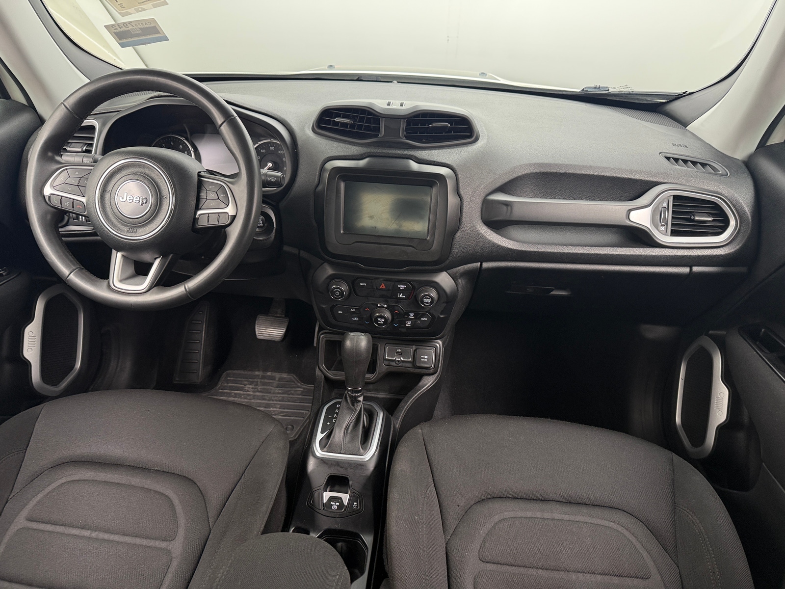 Thumbnail: 2021 Jeep Renegade - 3