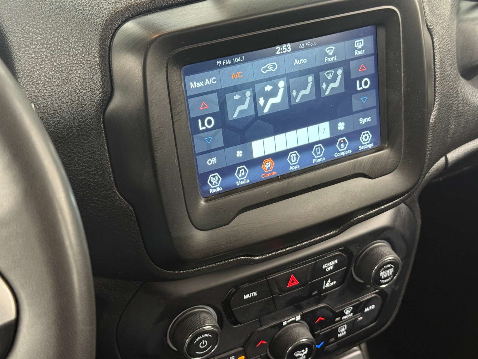 Thumbnail: 2021 Jeep Renegade - 4