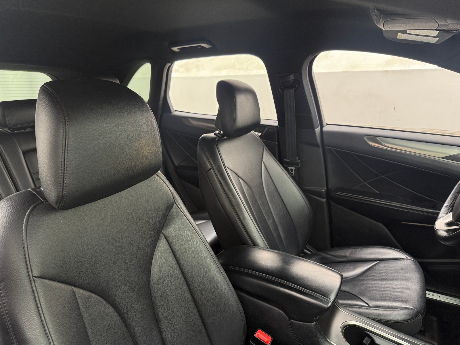 Thumbnail: 2017 Lincoln MKC - 2