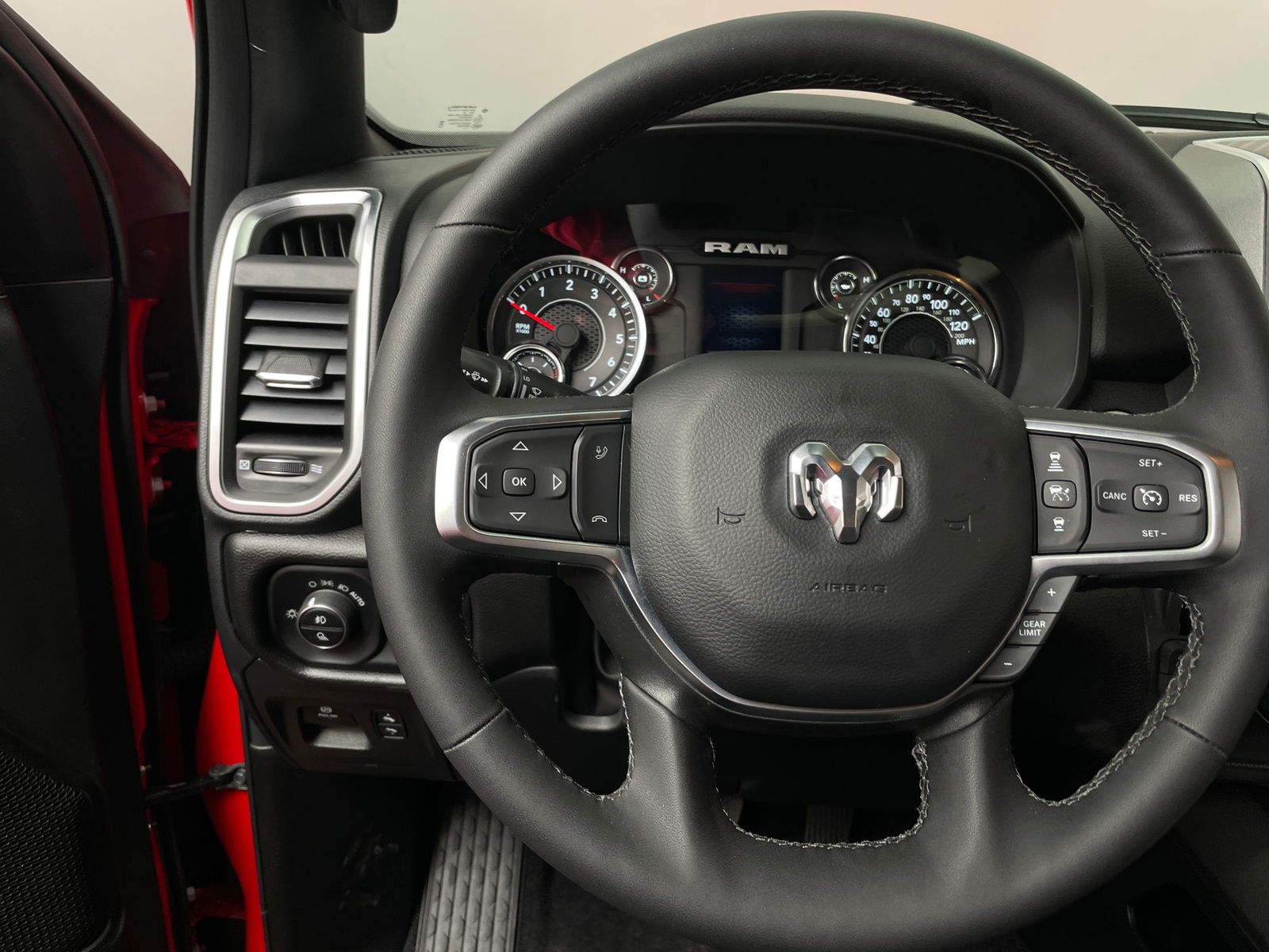 Thumbnail: 2025 RAM 1500 - 5