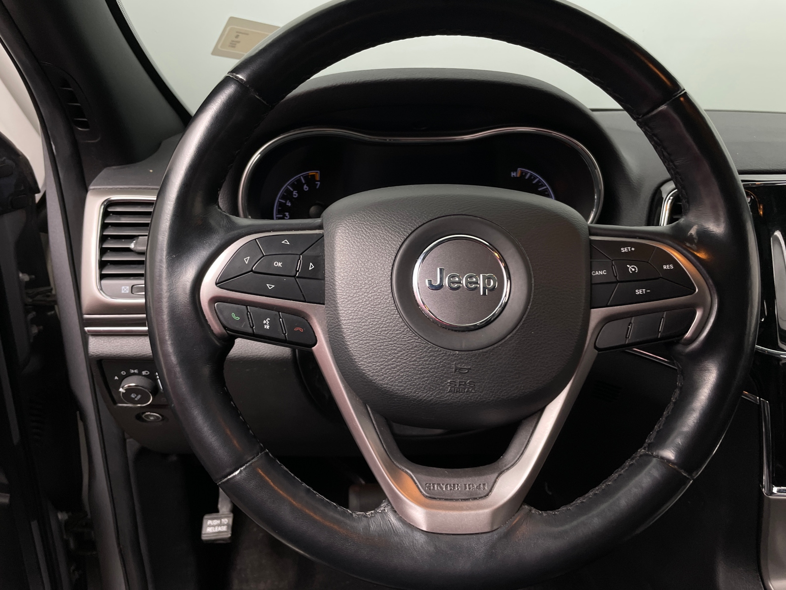 Thumbnail: 2021 Jeep Grand Cherokee - 4