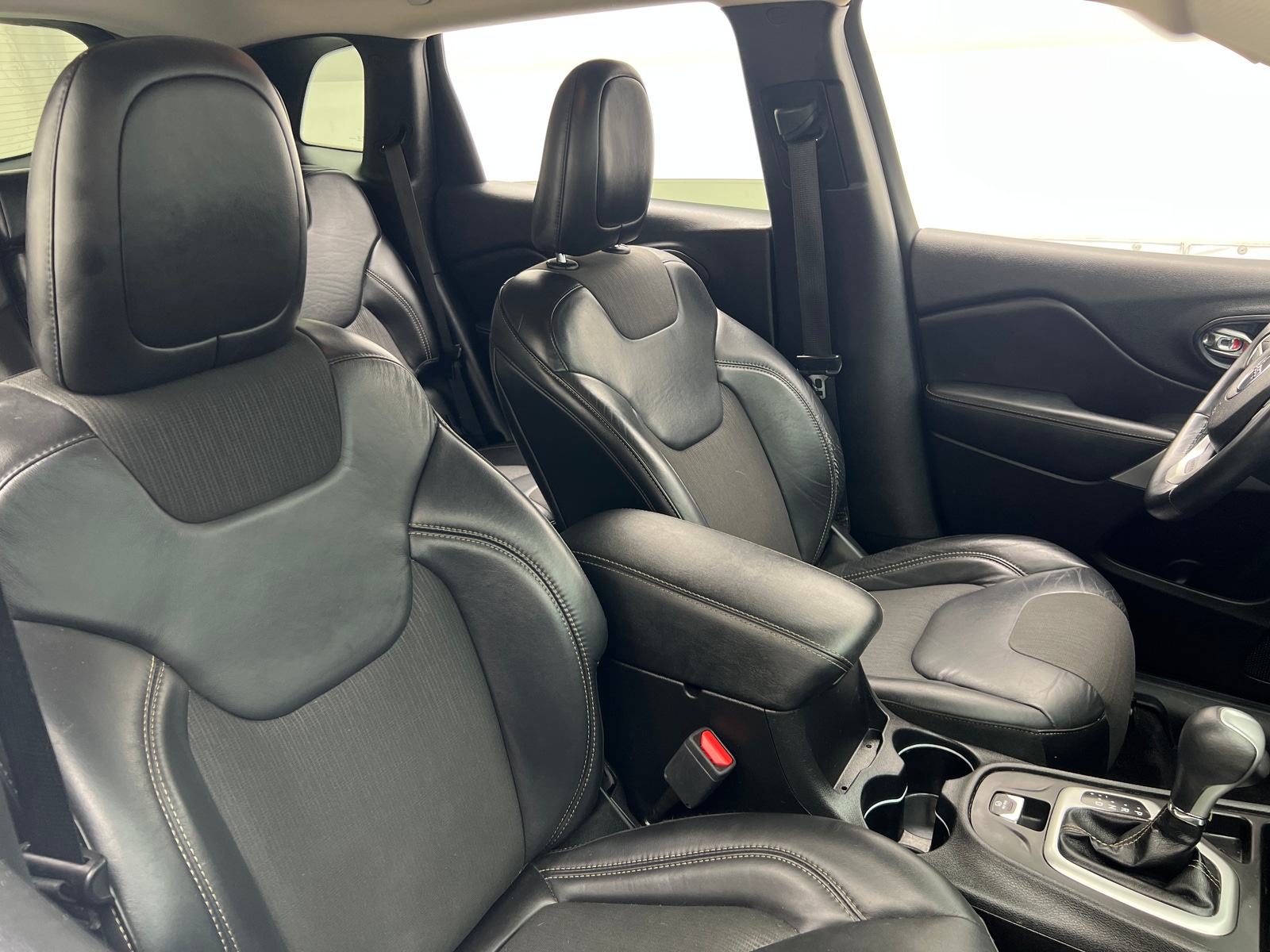 Thumbnail: 2018 Jeep Cherokee - 2