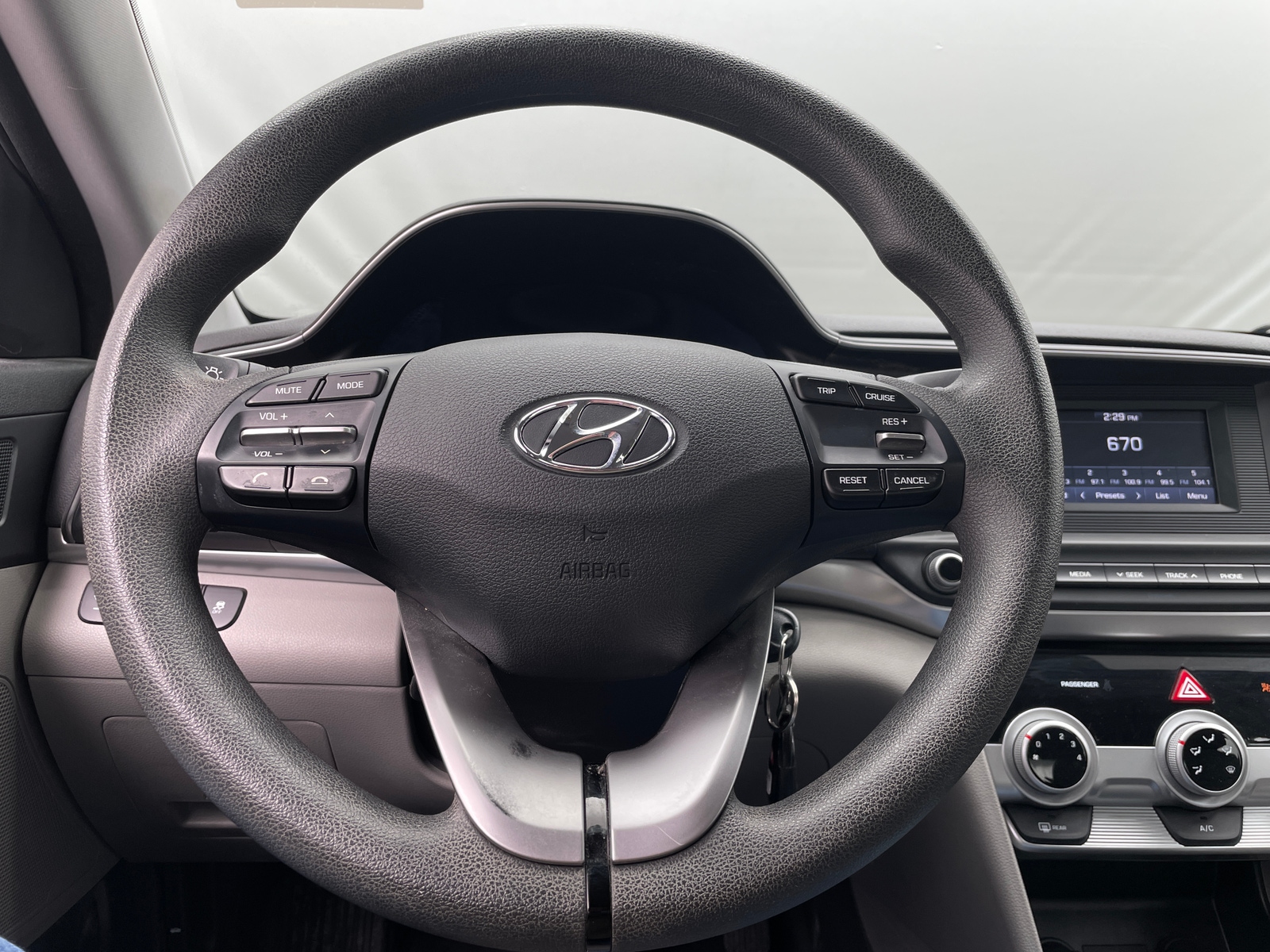 Thumbnail: 2019 Hyundai Elantra - 5