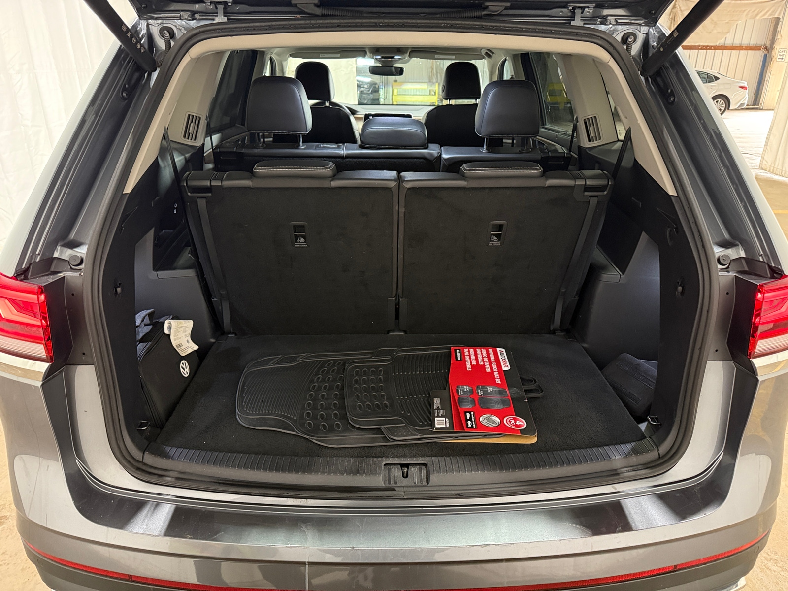 Thumbnail: 2025 Volkswagen Atlas - 6