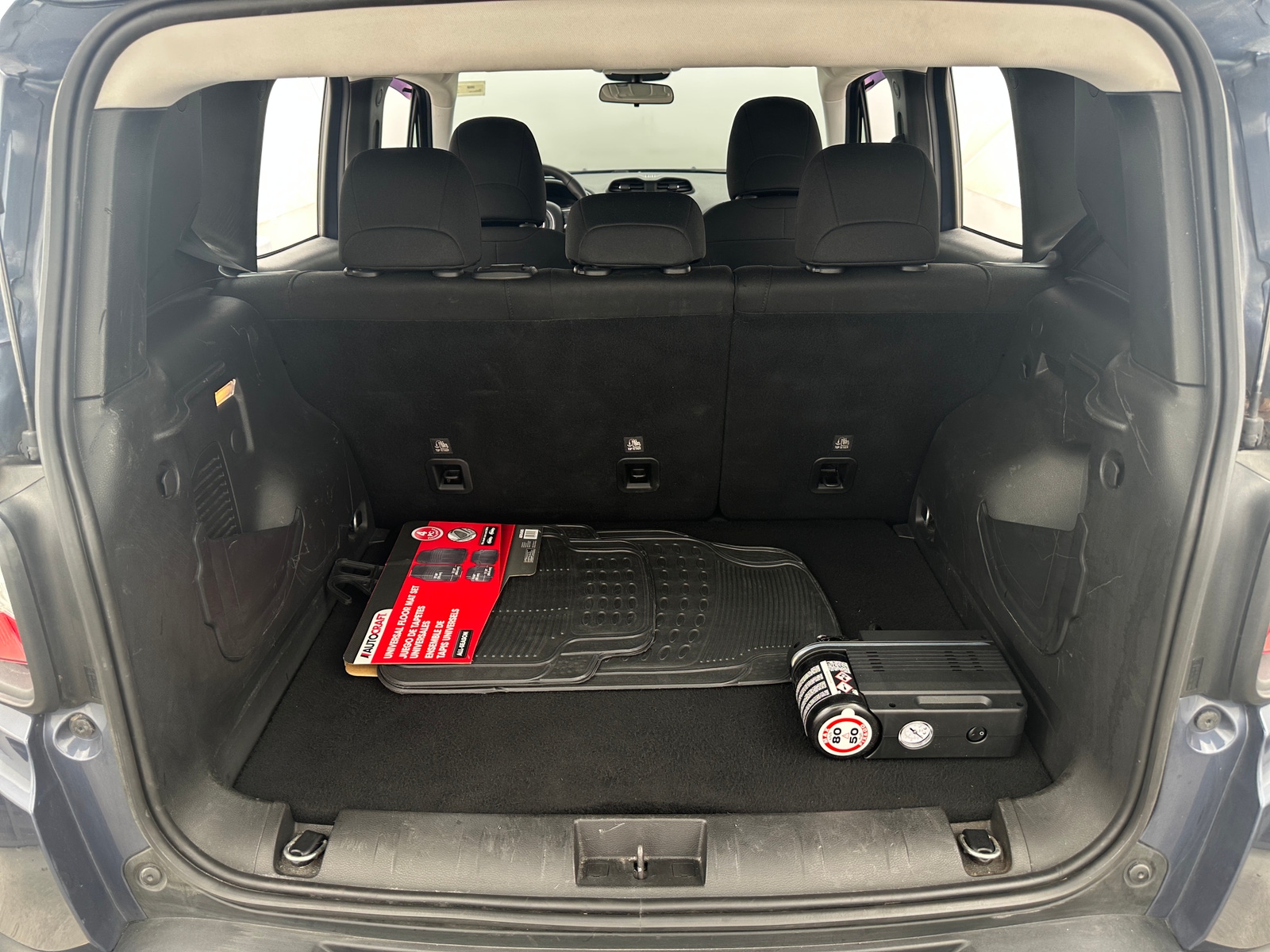 Thumbnail: 2020 Jeep Renegade - 7