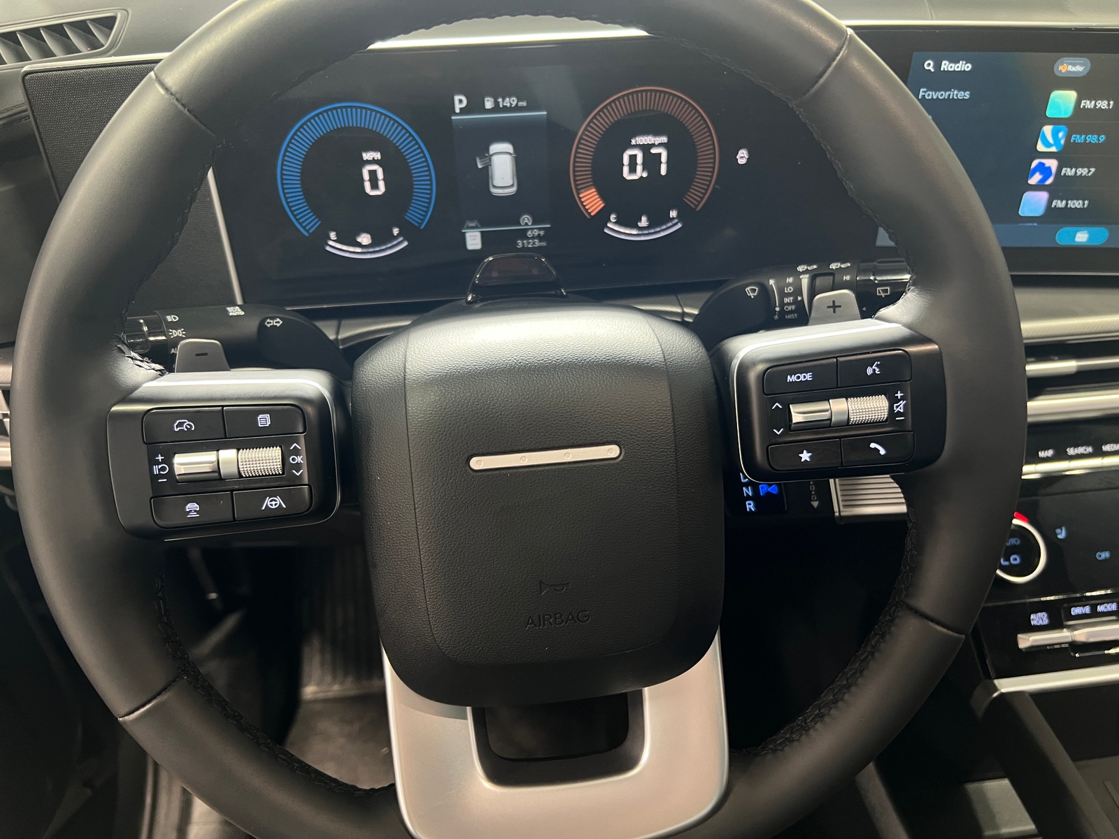 Thumbnail: 2026 Hyundai Santa Fe - 4