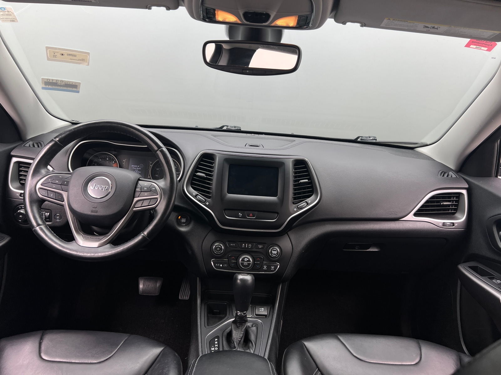 Thumbnail: 2019 Jeep Cherokee - 3