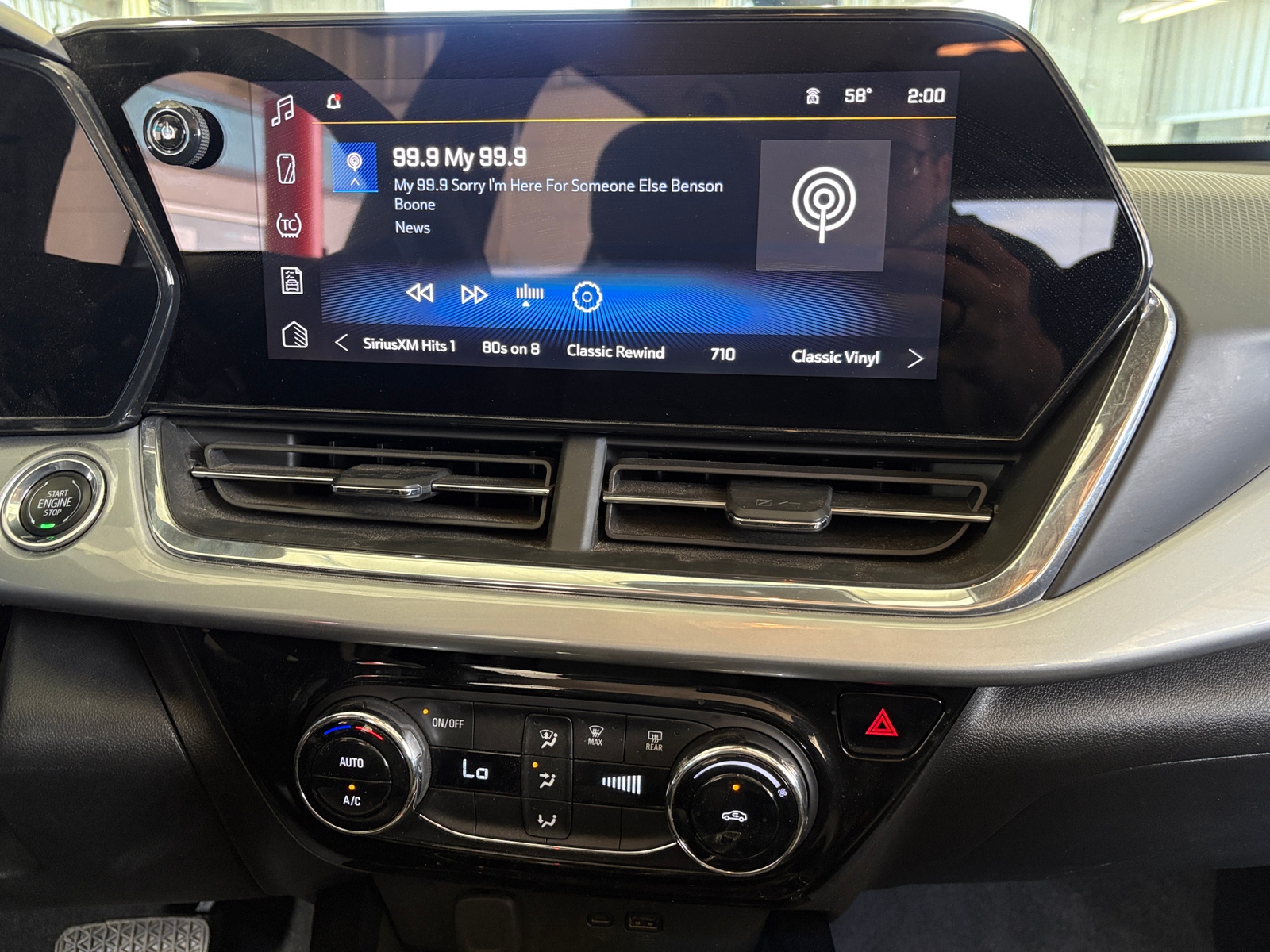 Thumbnail: 2025 Chevrolet Trax - 4