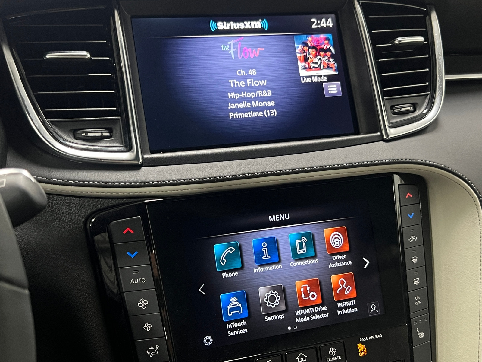 Thumbnail: 2025 INFINITI QX55 - 3