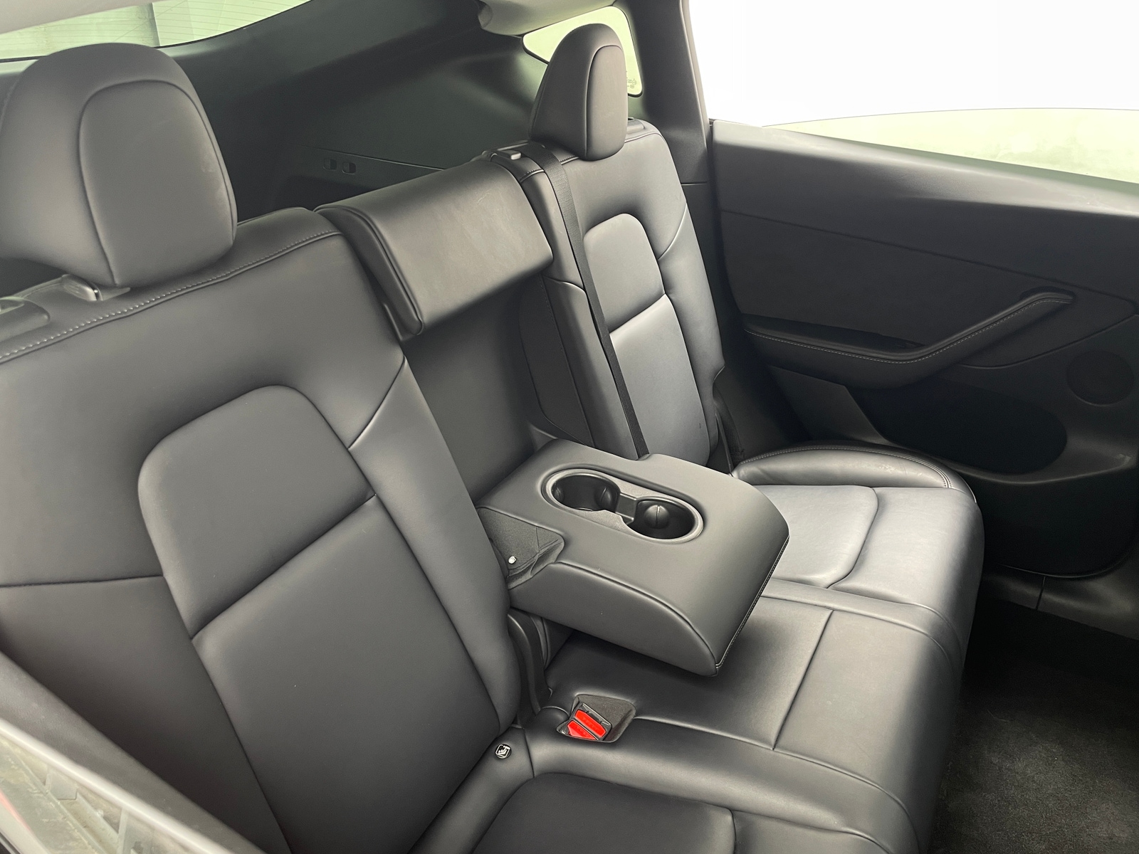 Thumbnail: 2022 Tesla Model Y - 5