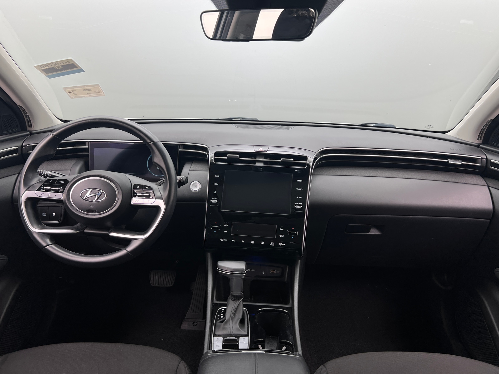 Thumbnail: 2022 Hyundai Tucson - 3