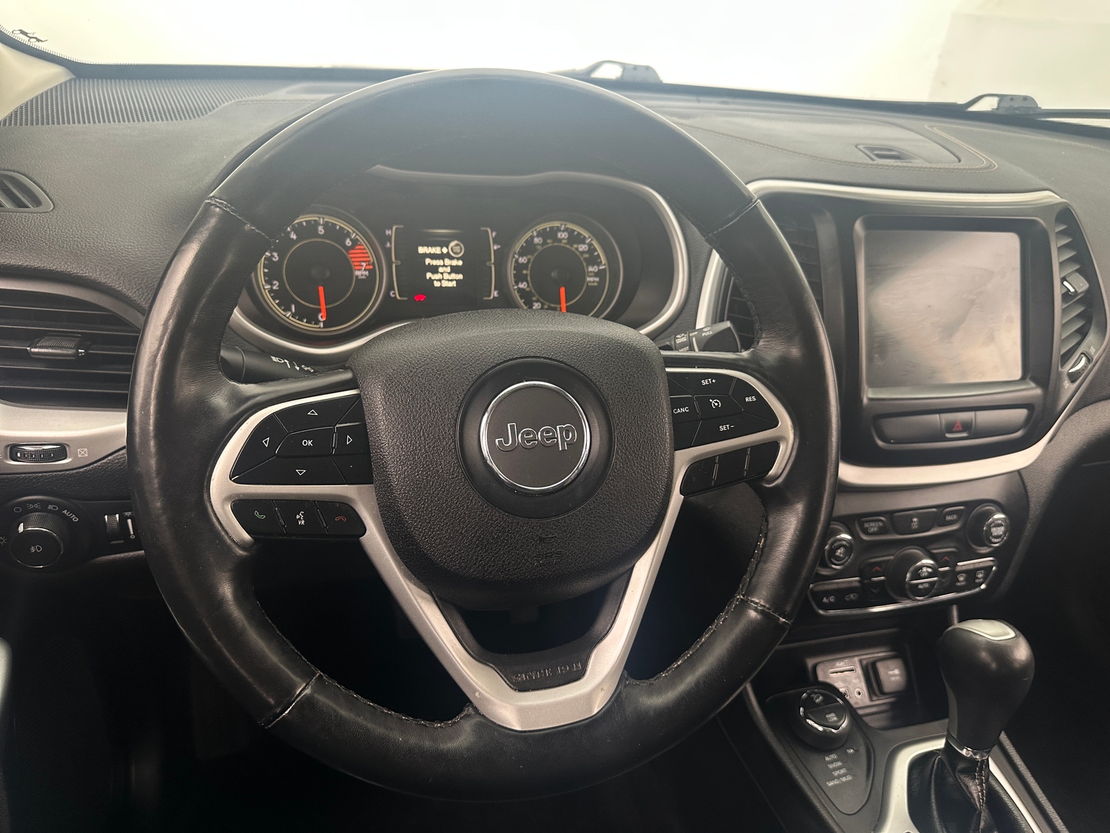 Thumbnail: 2018 Jeep Cherokee - 5