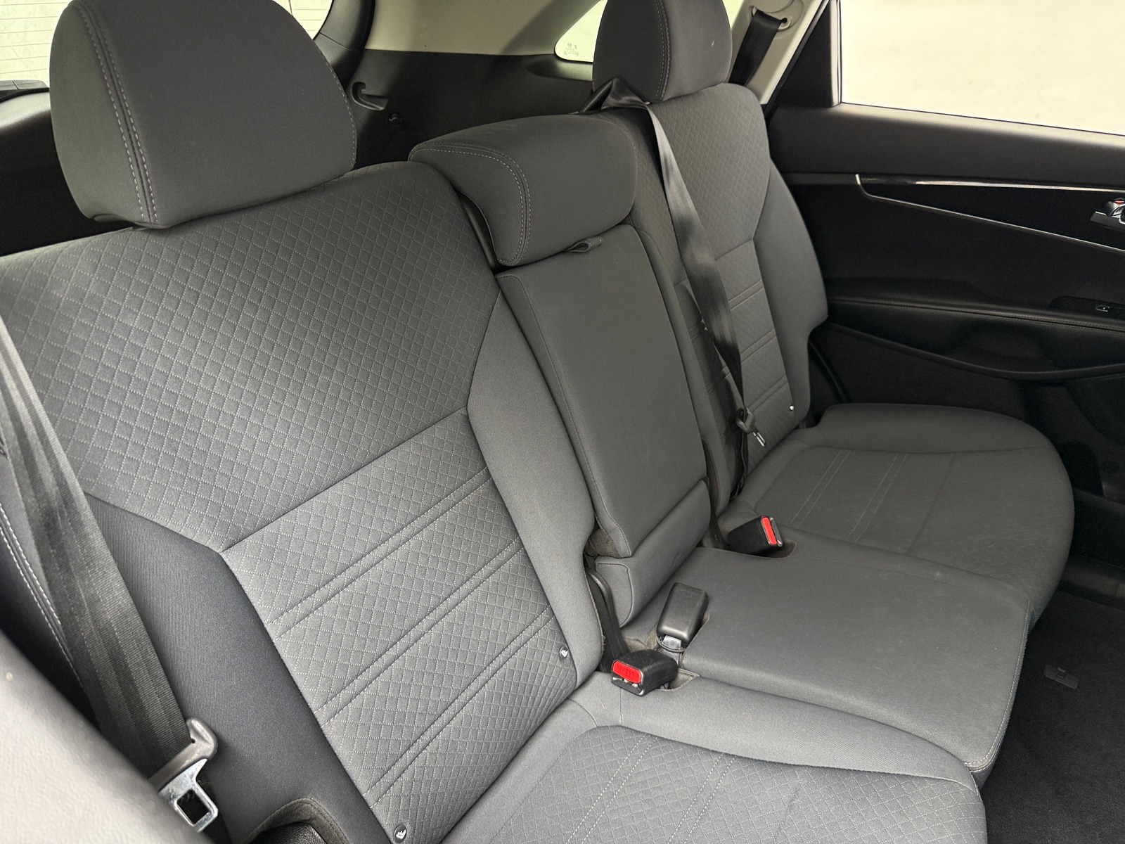 Thumbnail: 2017 Kia Sorento - 6