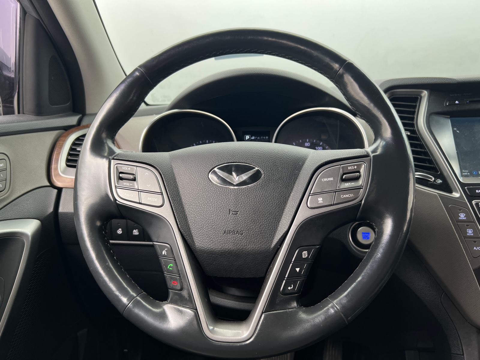 Thumbnail: 2018 Hyundai Santa Fe - 4