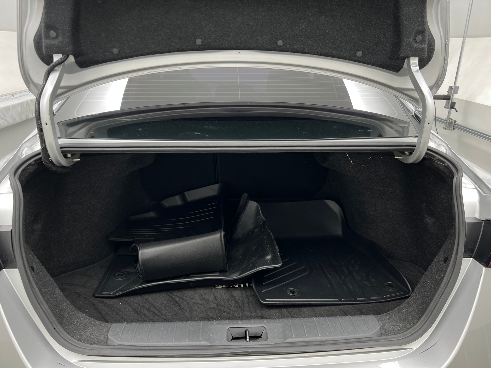 Thumbnail: 2020 Nissan Sentra - 7