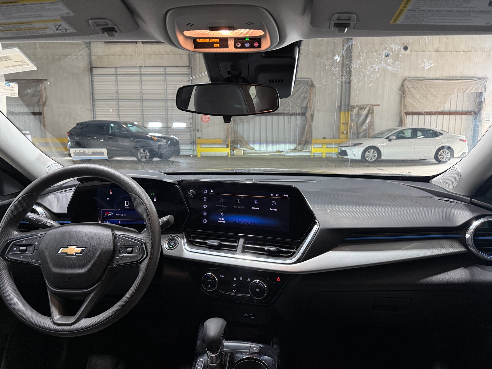 Thumbnail: 2025 Chevrolet Trax - 3