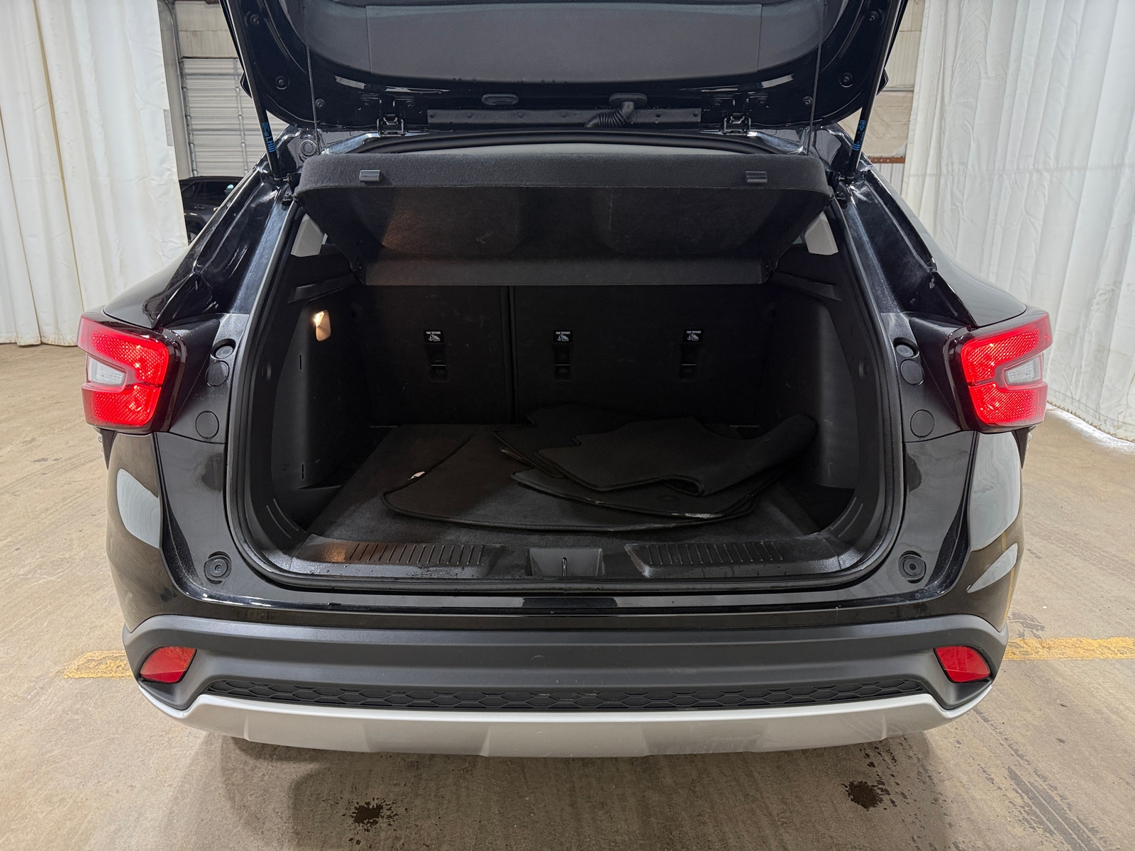 Thumbnail: 2025 Chevrolet Trax - 7