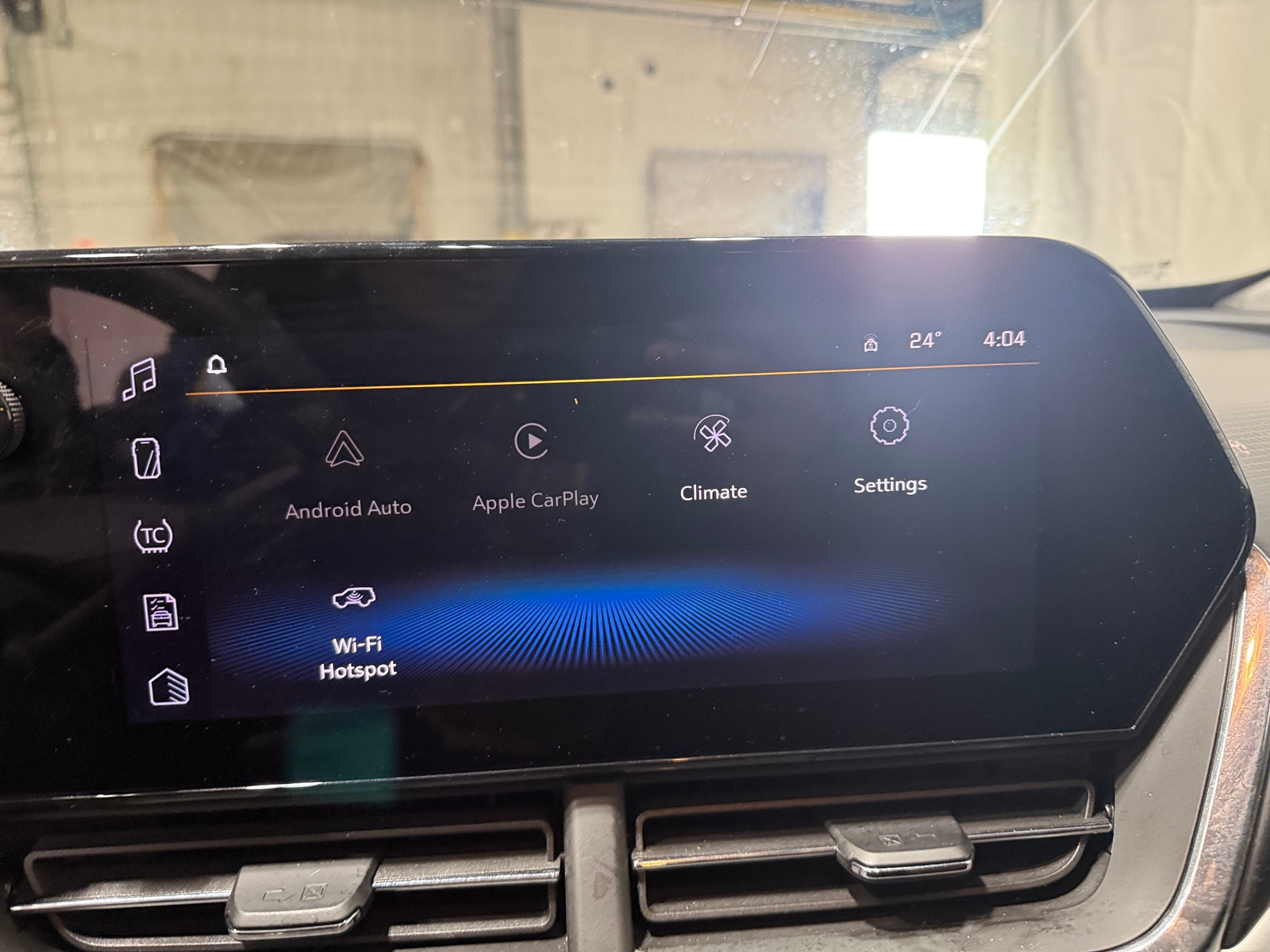 Thumbnail: 2025 Chevrolet Trax - 4