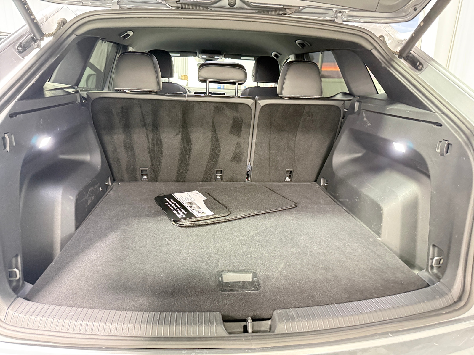 Thumbnail: 2025 Volkswagen Atlas - 6