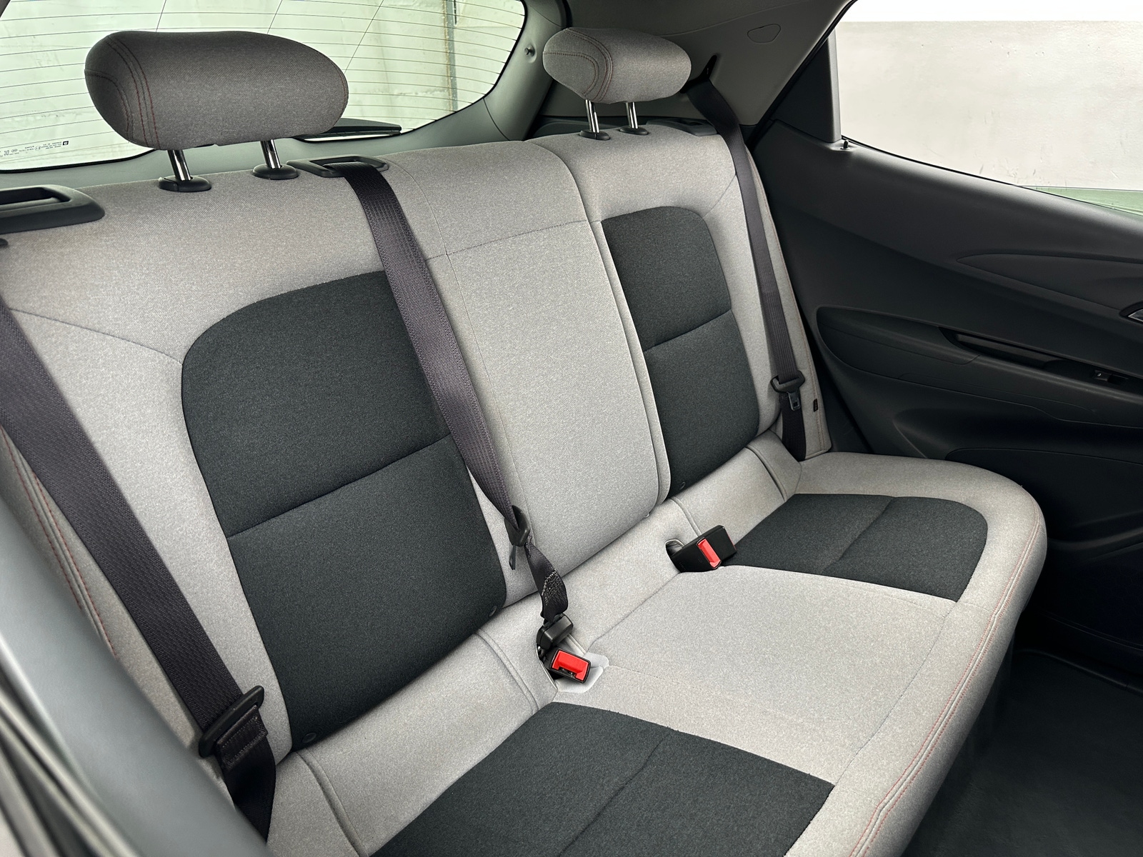 Thumbnail: 2017 Chevrolet Bolt EV - 6