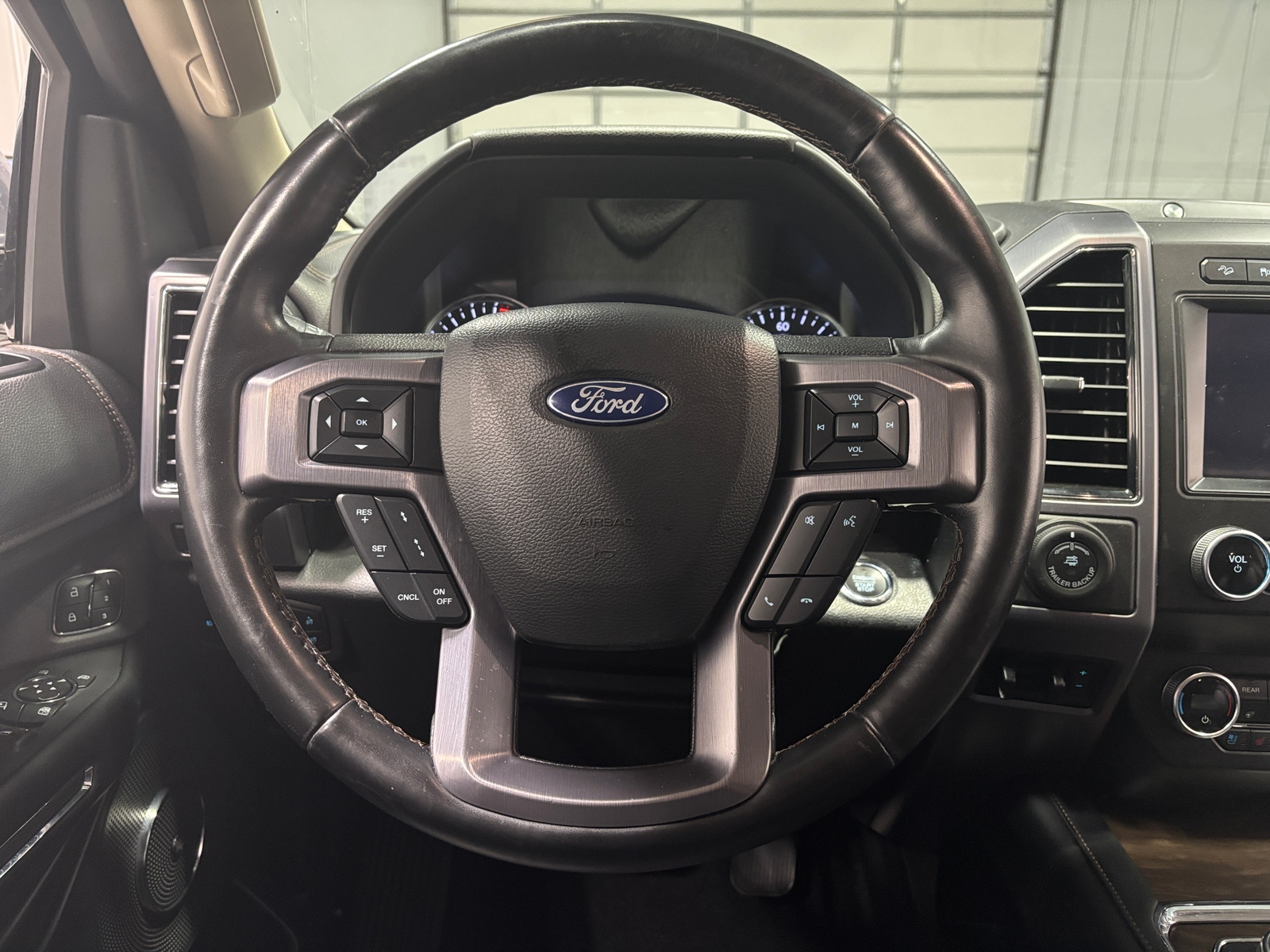 Thumbnail: 2019 Ford Expedition - 4