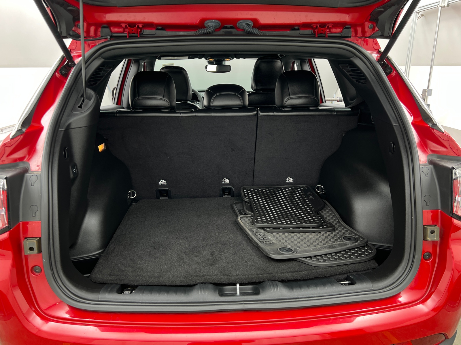 Thumbnail: 2023 Jeep Compass - 7