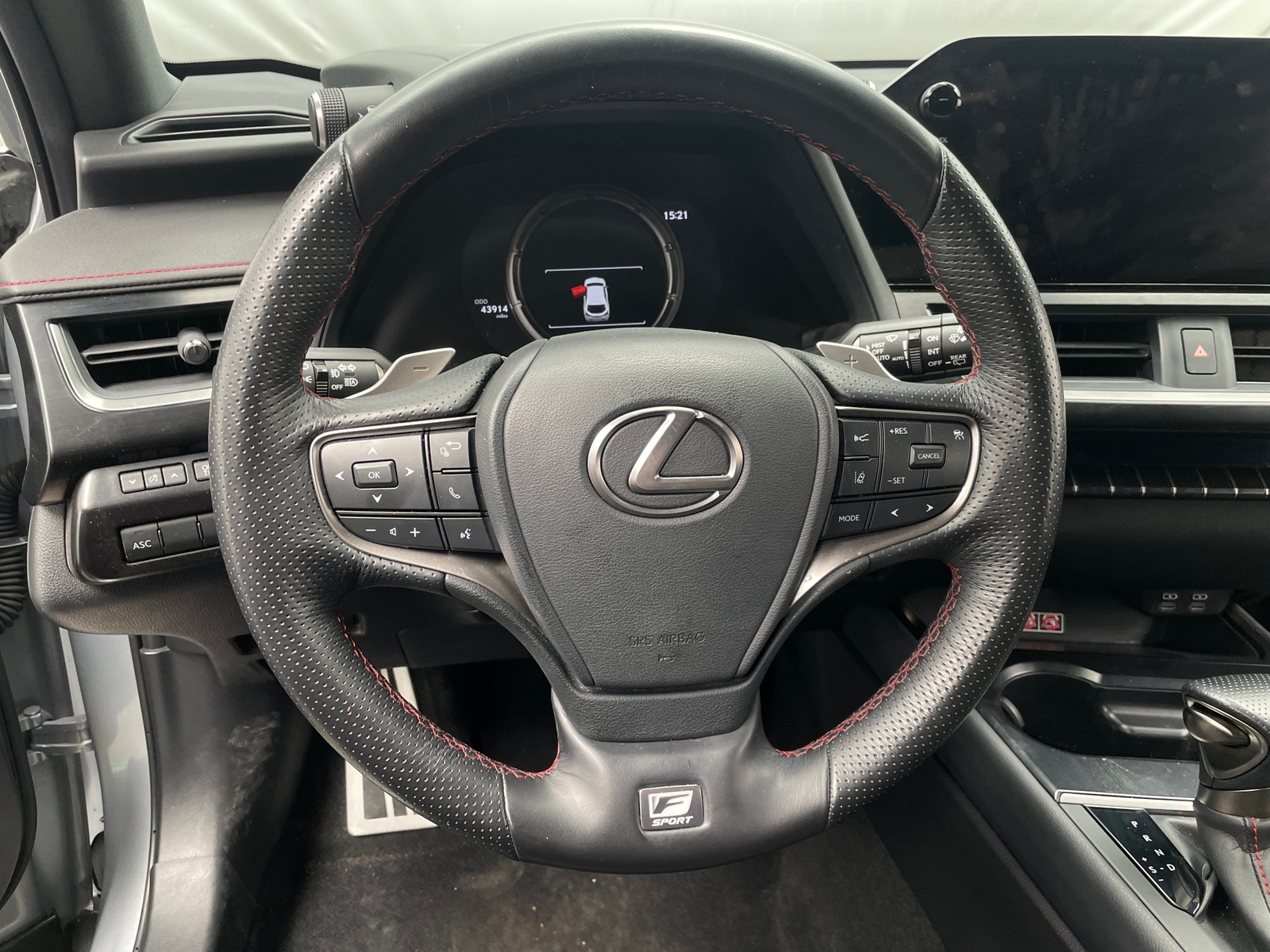 Thumbnail: 2023 Lexus UX - 4