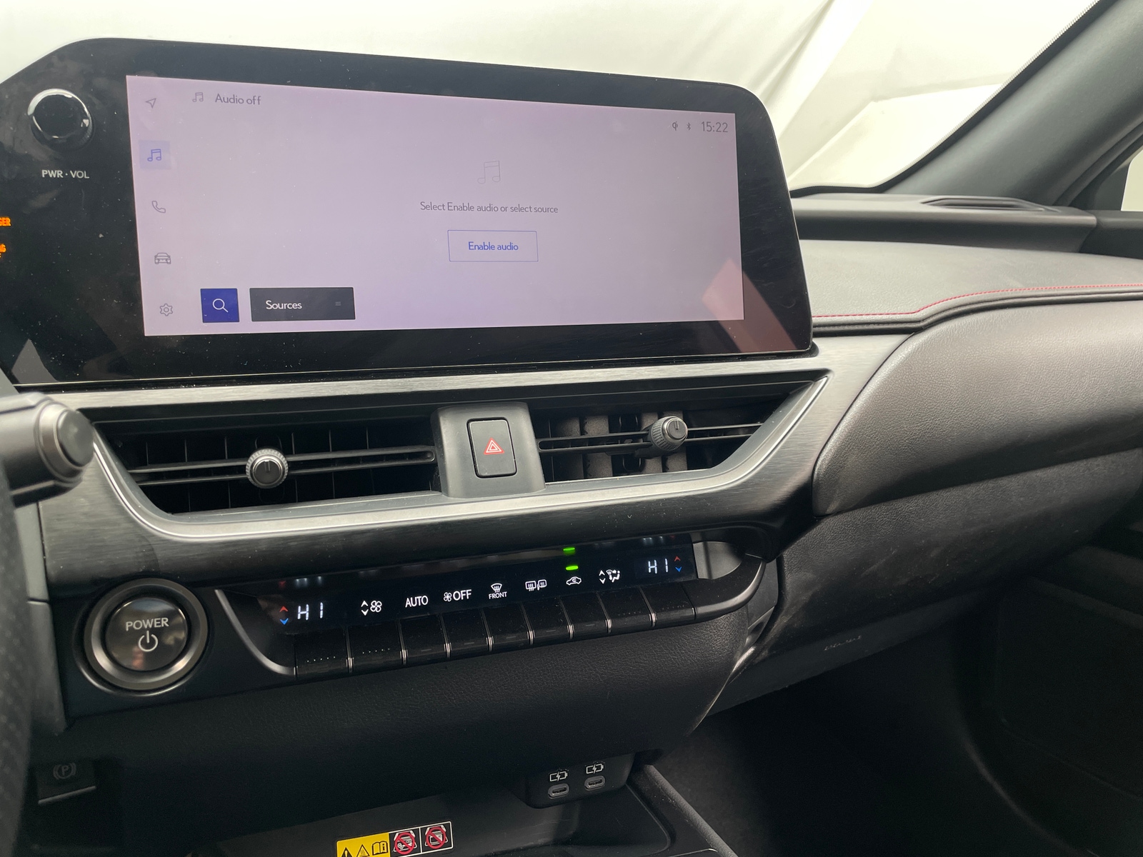 Thumbnail: 2023 Lexus UX - 3