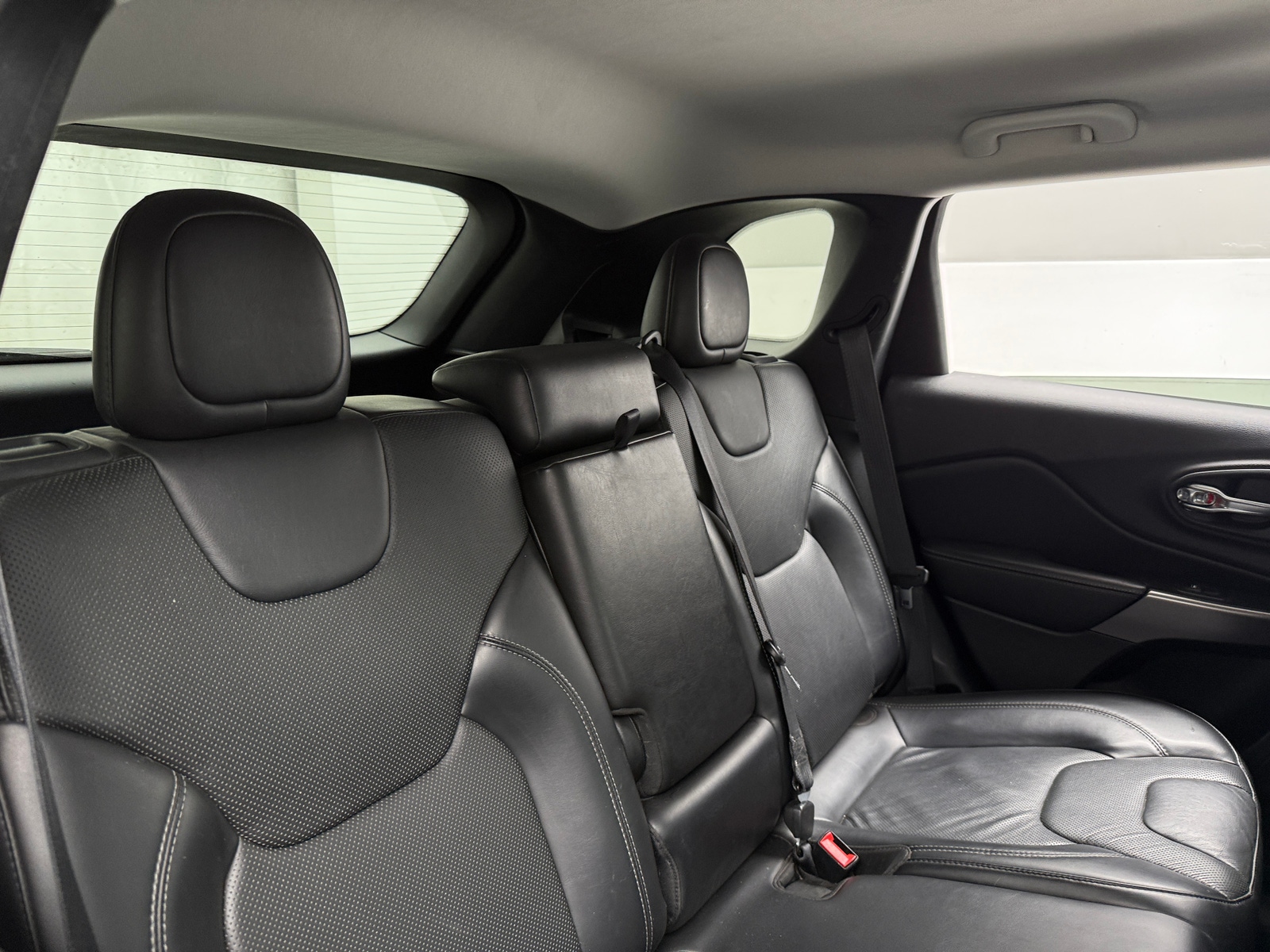 Thumbnail: 2020 Jeep Cherokee - 5