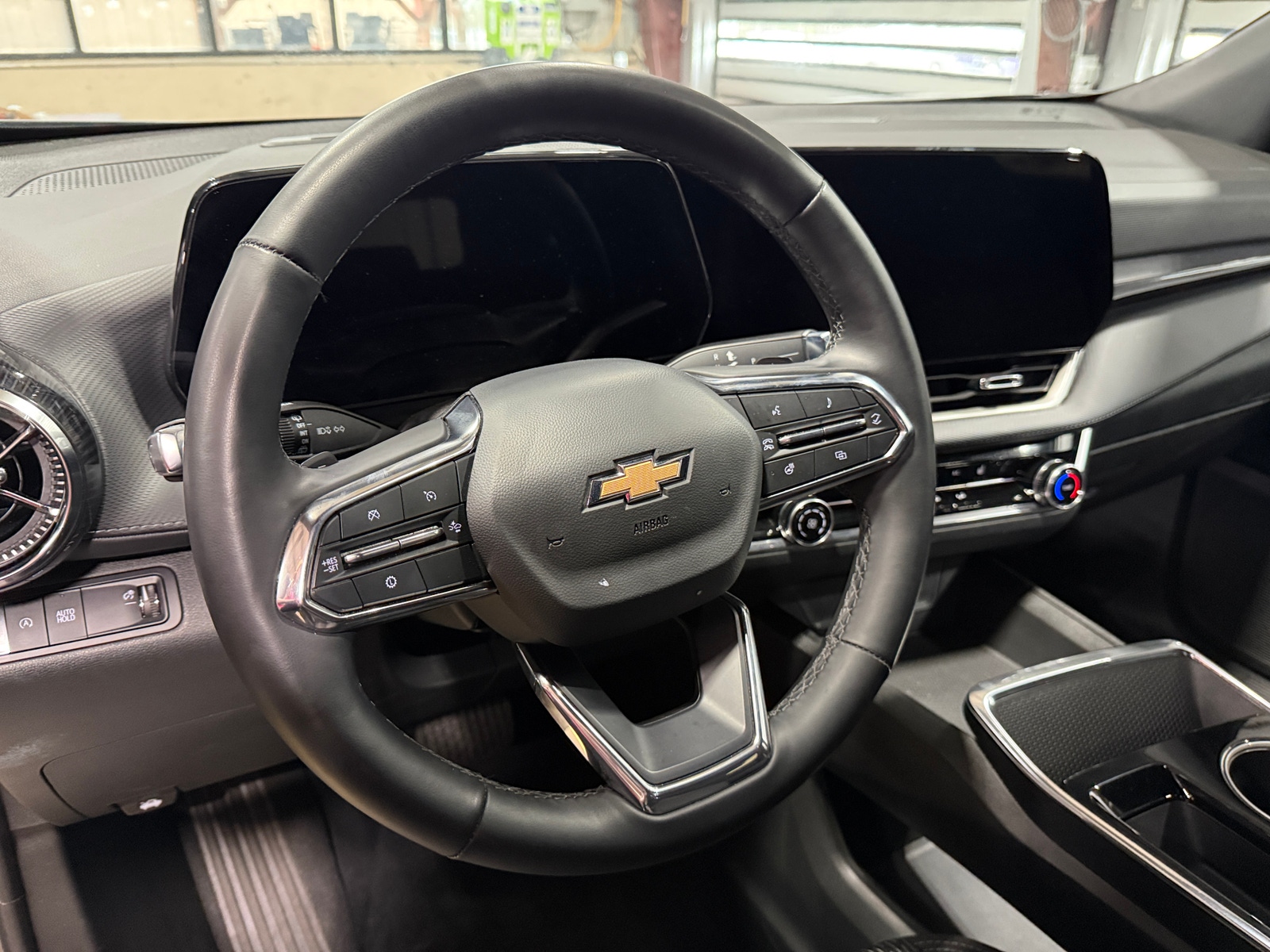 Thumbnail: 2025 Chevrolet Equinox - 5