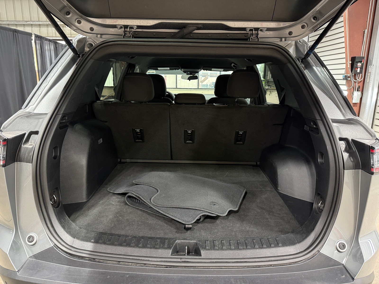 Thumbnail: 2025 Chevrolet Equinox - 7