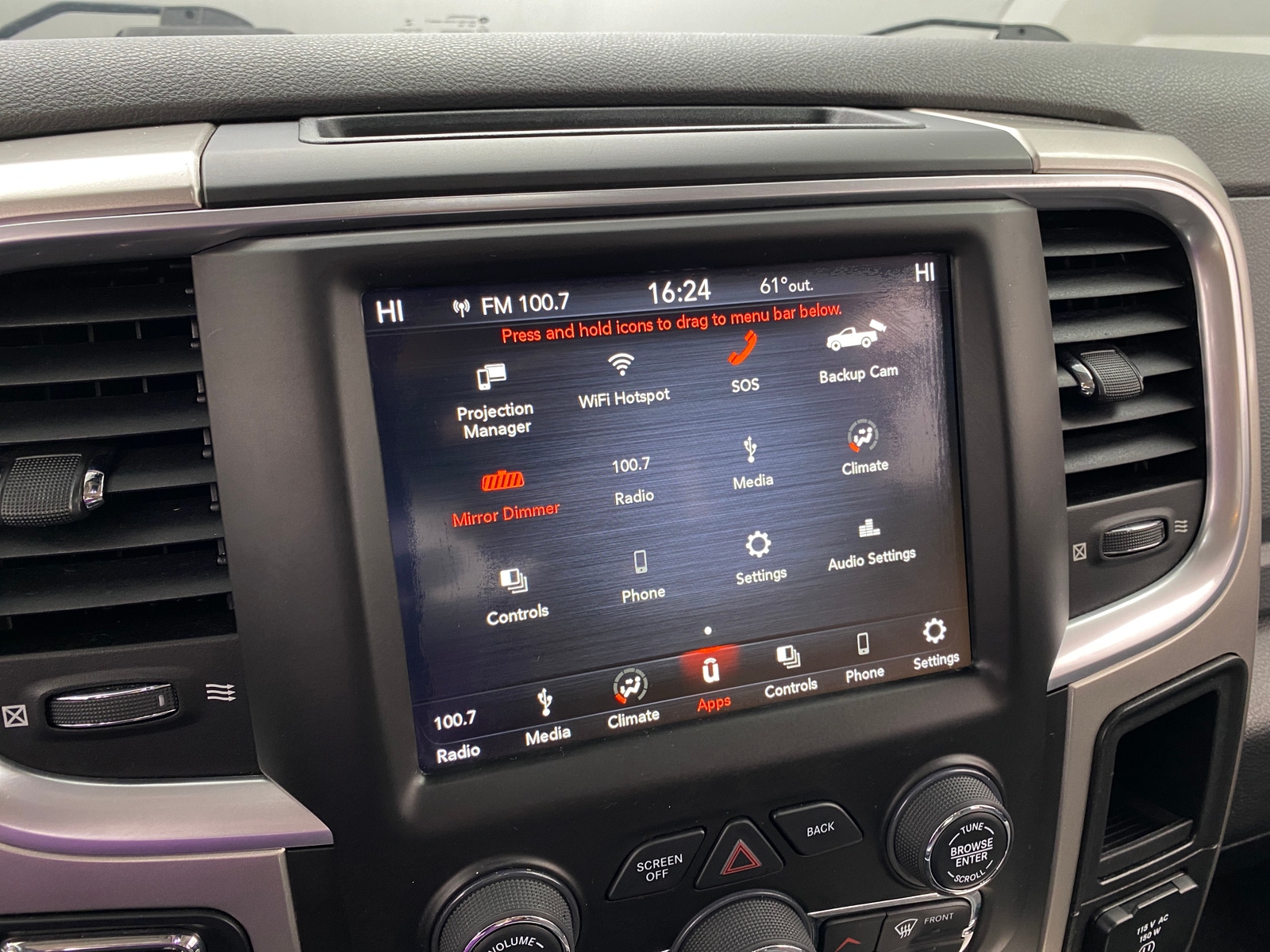 Thumbnail: 2019 RAM 1500 Classic - 4