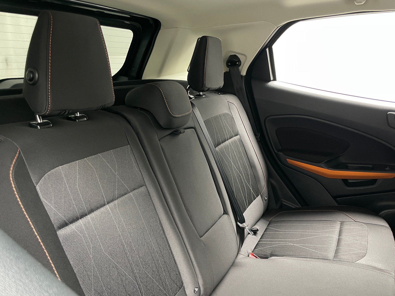 Thumbnail: 2022 Ford EcoSport - 6