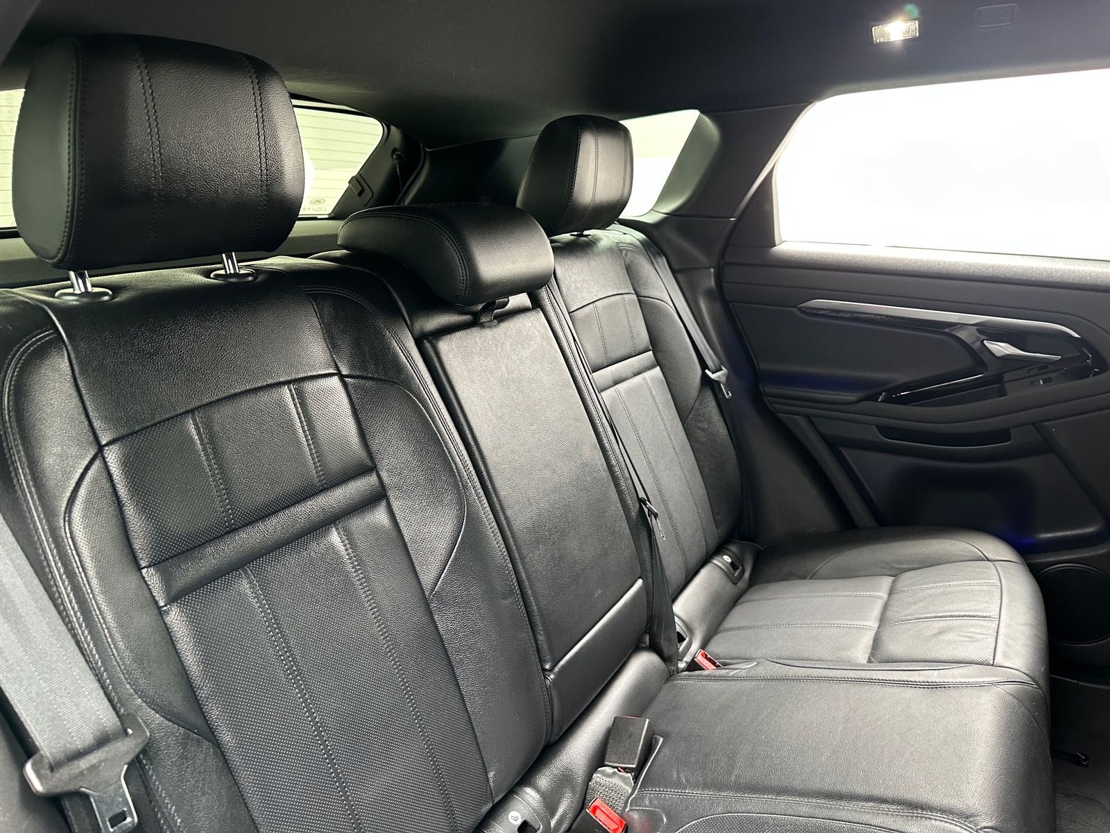 Thumbnail: 2020 Land Rover Range Rover Evoque - 5