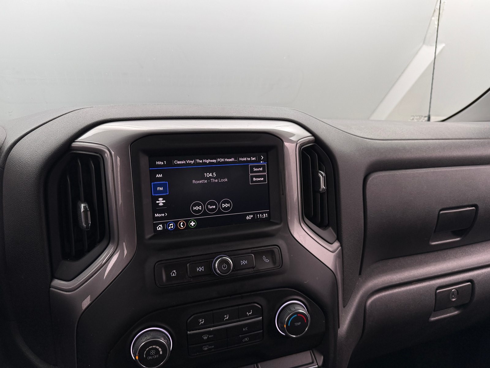 Thumbnail: 2022 Chevrolet Silverado 1500 - 4