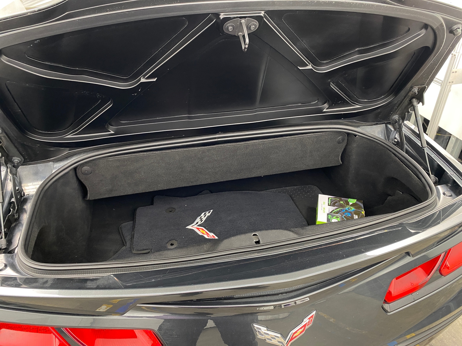 Thumbnail: 2018 Chevrolet Corvette - 5