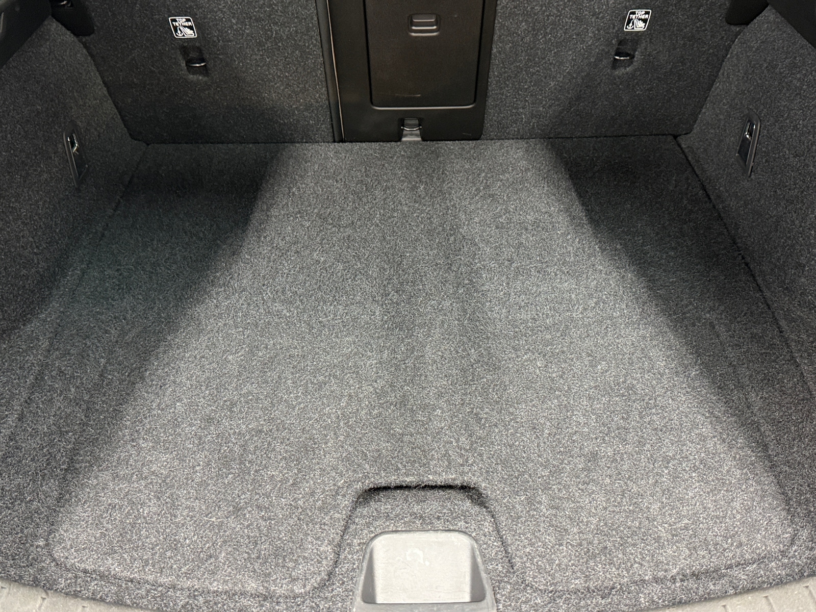 Thumbnail: 2021 Polestar 2 - 6