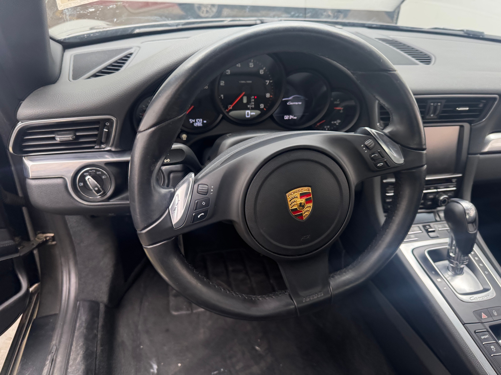 Thumbnail: 2016 Porsche 911 - 3