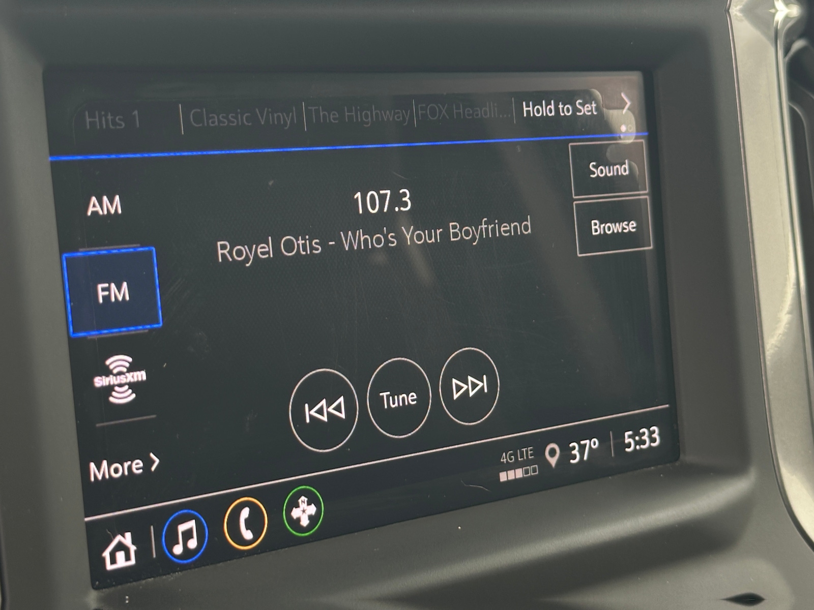 Thumbnail: 2025 Chevrolet Silverado 1500 - 4