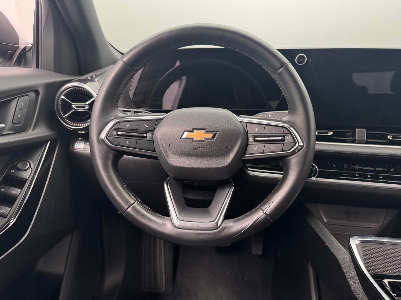 Thumbnail: 2025 Chevrolet Equinox - 5