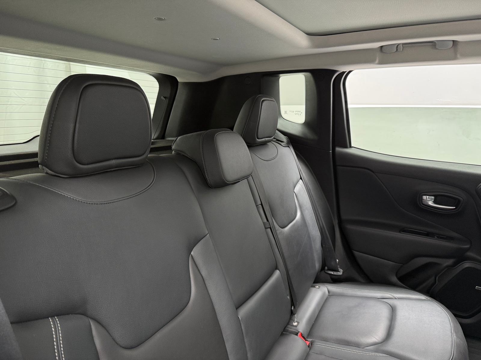 Thumbnail: 2021 Jeep Renegade - 5