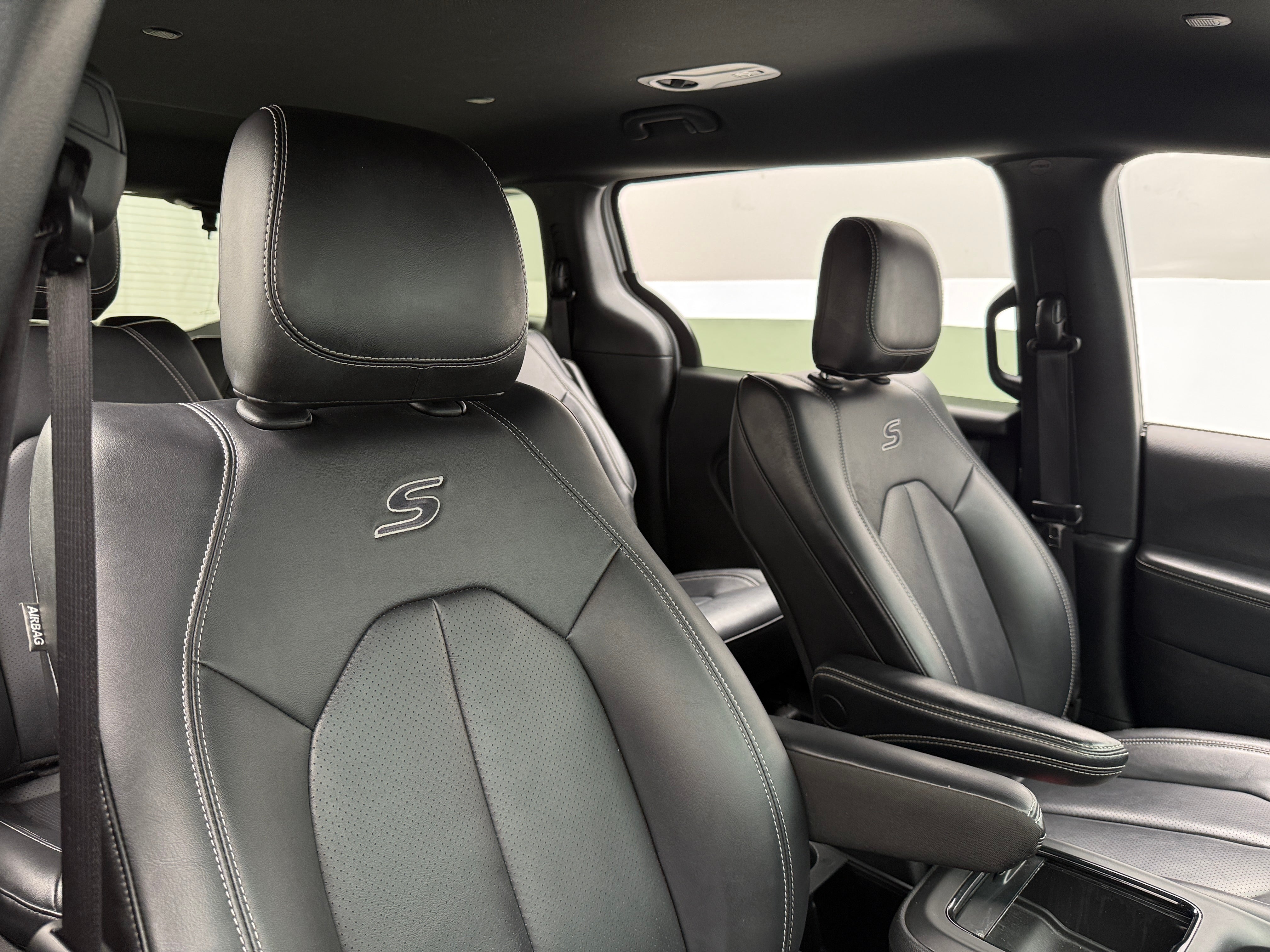 2024 Chrysler Pacifica PHEV