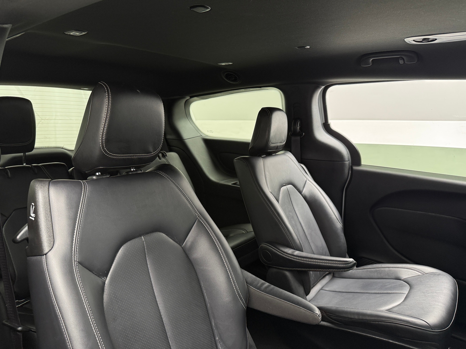 Thumbnail: 2024 Chrysler Pacifica - 5