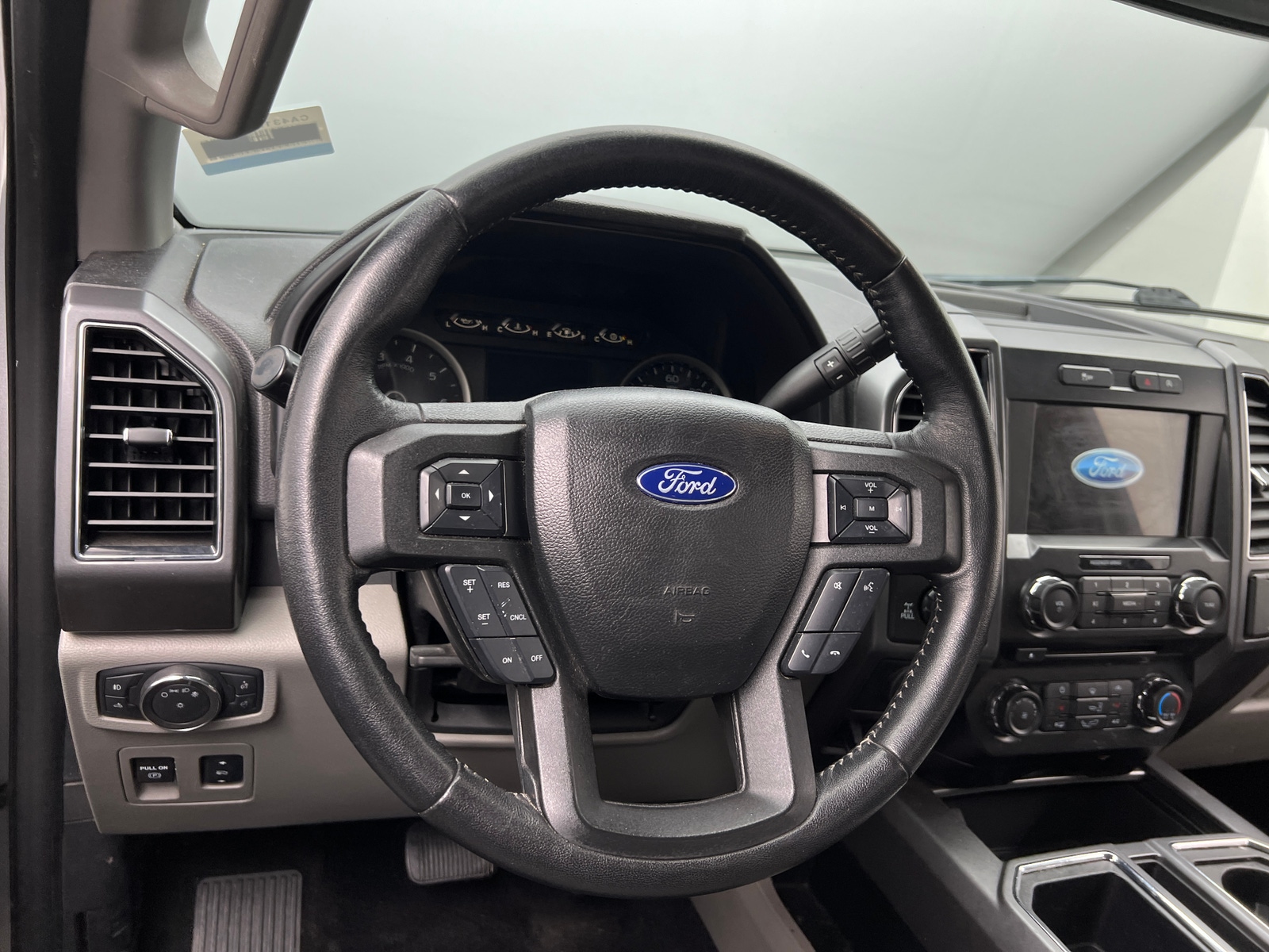 Thumbnail: 2018 Ford Econoline - 5