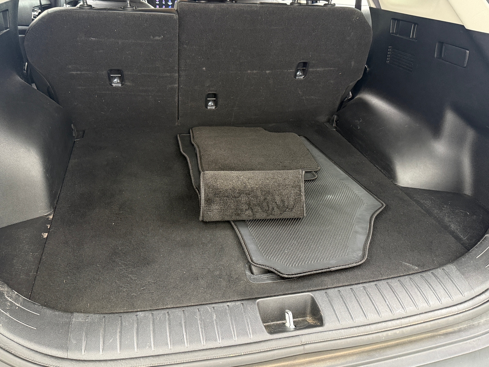 Thumbnail: 2023 Kia Sportage - 6