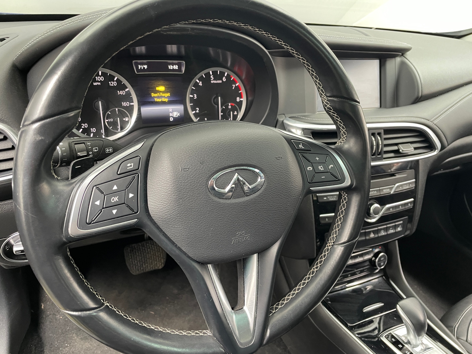 Thumbnail: 2017 INFINITI QX30 - 4